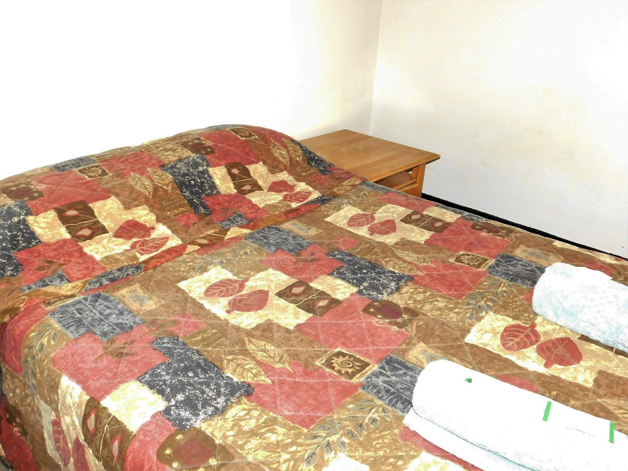 Royal Hotel-Motel โมรี ภายนอก รูปภาพ